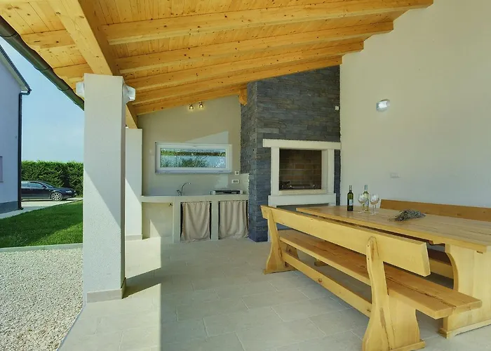 In Croatia Near The Будинок відпочинку