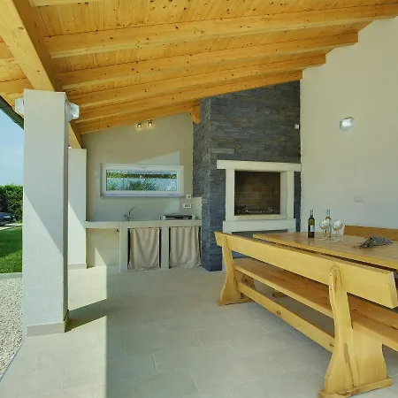 In Croatia Near The Hébergement de vacances